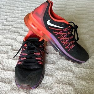 Nike AirMax Sneakers